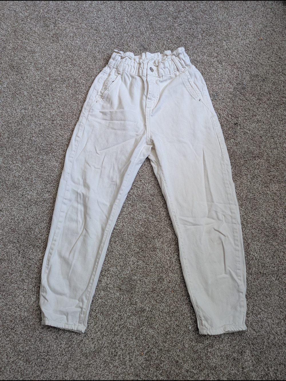Zara High Waisted White Denim Barrel Jeans